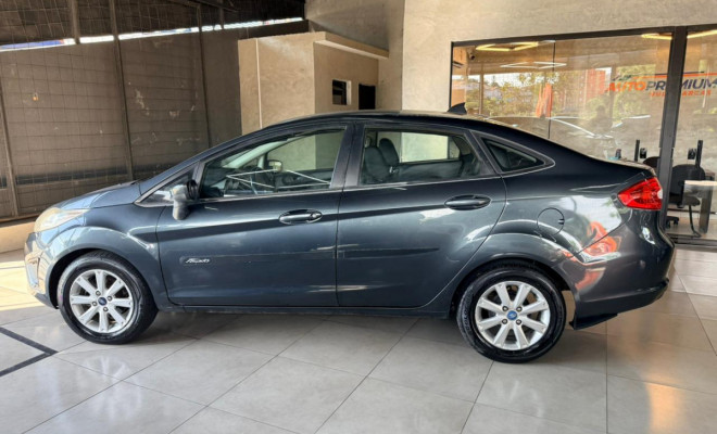 Ford Fiesta Sedan SE 1.6 16V Flex 4p 2011 Flex-5