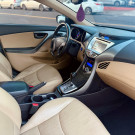 Hyundai Elantra GLS 1.8 16V Aut. 2013 Gasolina-9