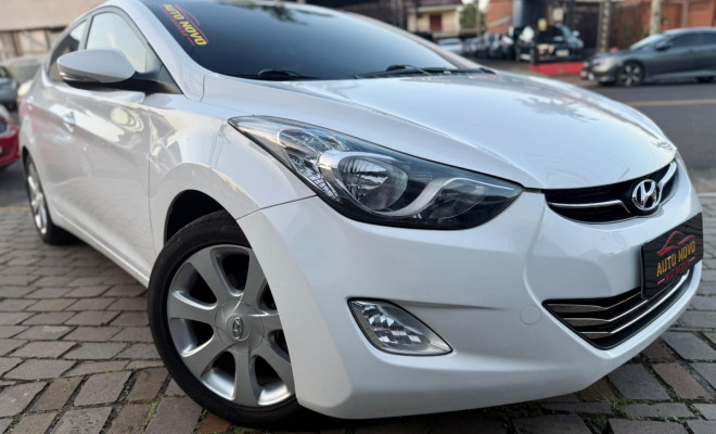 Hyundai Elantra GLS 1.8 16V Aut. 2013 Gasolina-6