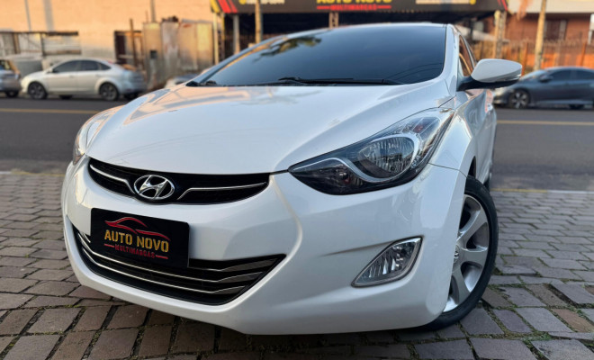 Hyundai Elantra GLS 1.8 16V Aut. 2013 Gasolina