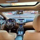 Hyundai Elantra GLS 1.8 16V Aut. 2013 Gasolina-12