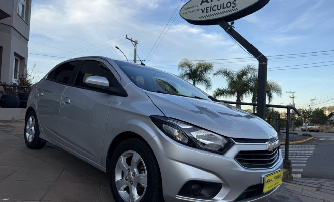 GM - Chevrolet ONIX HATCH LT 1.4 8V FlexPower 5p Mec. 2019 Flex