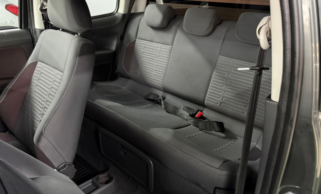 VW - VolksWagen Saveiro Highline 1.6 T. Flex 8V CD 2016 Flex-5