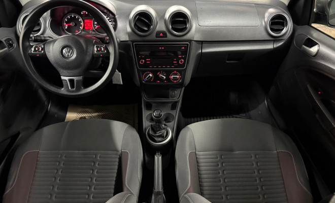 VW - VolksWagen Saveiro Highline 1.6 T. Flex 8V CD 2016 Flex-6