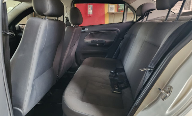 VW - VolksWagen VOYAGE 1.0/1.0 City Mi Total Flex 8V 4p 2012 Flex-5