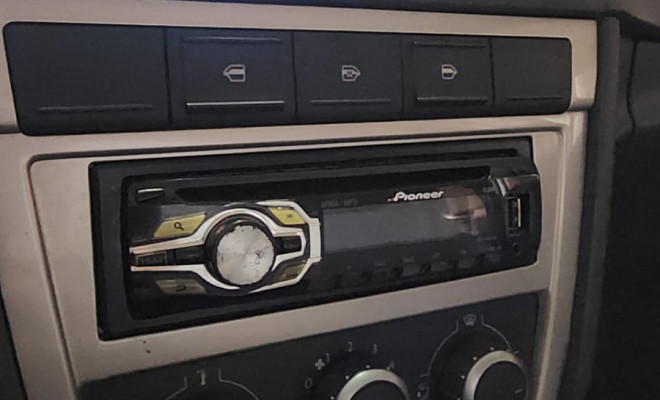 VW - VolksWagen VOYAGE 1.0/1.0 City Mi Total Flex 8V 4p 2012 Flex-8