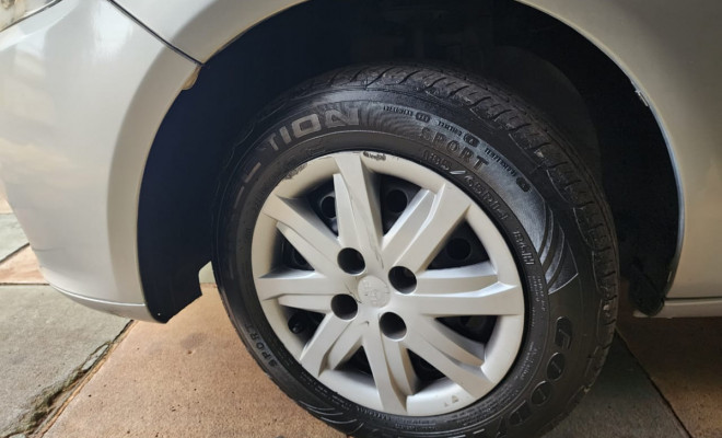 VW - VolksWagen VOYAGE 1.0/1.0 City Mi Total Flex 8V 4p 2012 Flex-9