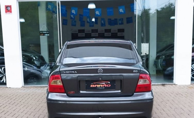 GM - Chevrolet Vectra Expres./ Collection  2.0 MPFI 8V 2005 Gasolina-2