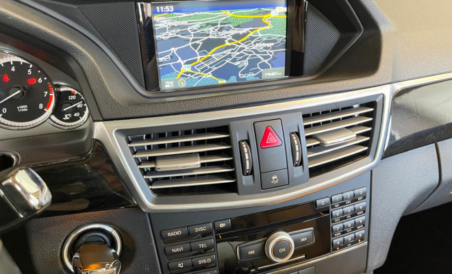 Mercedes-Benz E-500 Avangarde Executive 5.5 V8 388cv 2010 Gasolina-14