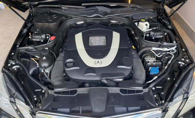 Mercedes-Benz E-500 Avangarde Executive 5.5 V8 388cv 2010 Gasolina-23