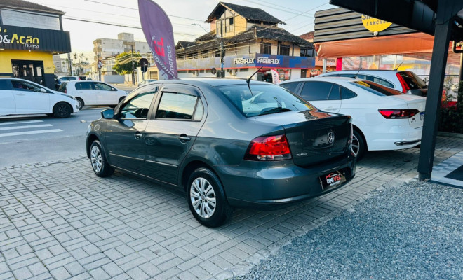 VW - VolksWagen VOYAGE 1.0/1.0 City Mi Total Flex 8V 4p 2013 Flex-4