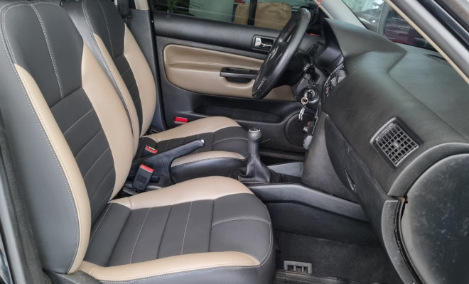 VW - VolksWagen Golf Sportline 1.6 Mi Total Flex 8V 4p 2009 Flex-8