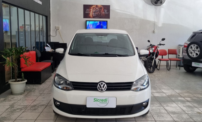 VW - VolksWagen Fox 1.0 Mi Total Flex 8V 5p 2014 Flex-0
