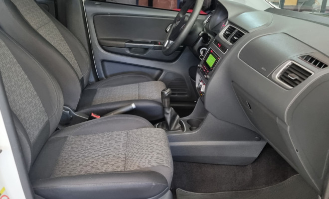 VW - VolksWagen Fox 1.0 Mi Total Flex 8V 5p 2014 Flex-4