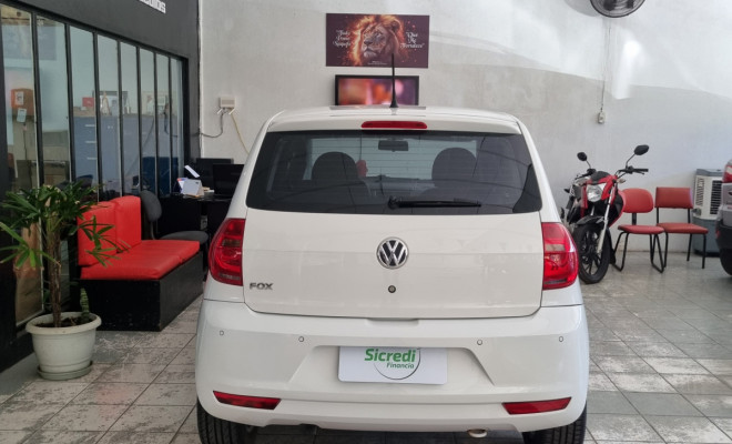 VW - VolksWagen Fox 1.0 Mi Total Flex 8V 5p 2014 Flex-2