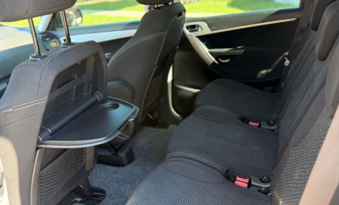 Citroën Grand C4 Picasso 2.0 16V 143cv Aut 2010 Gasolina-13