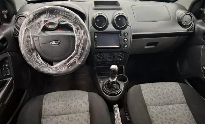 Ford Fiesta Sedan SE 1.0 8V Flex 4p 2014 Flex-8