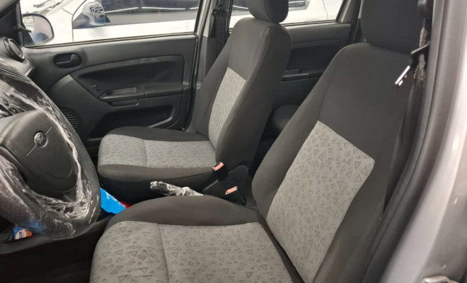 Ford Fiesta Sedan SE 1.0 8V Flex 4p 2014 Flex-10