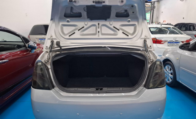 Ford Fiesta Sedan SE 1.0 8V Flex 4p 2014 Flex-6