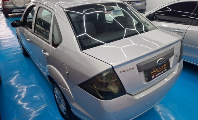 Ford Fiesta Sedan SE 1.0 8V Flex 4p 2014 Flex-17
