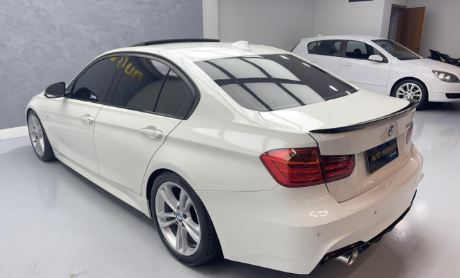 BMW 335iA Sport 3.0 24V 306cv 4p 2013 Gasolina-0