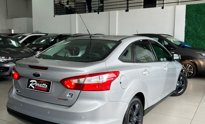 Ford Focus Sedan 2.0 16V/2.0 16V Flex 4p Aut. 2015 Flex-3