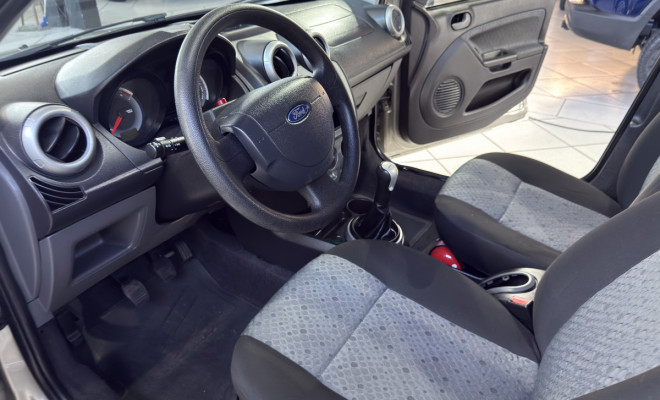 Ford Fiesta SE 1.6 8V Flex 5p 2014 Flex-10