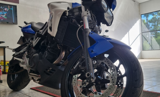 BMW F 800 R 2013 Gasolina-3