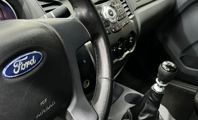Ford Ranger XLS 3.2 4x4 CS Diesel 2013-2