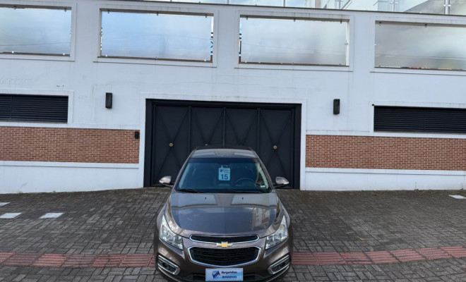 GM - Chevrolet CRUZE HB Sport LT 1.8 16V FlexP. 5p Aut 2015 Flex