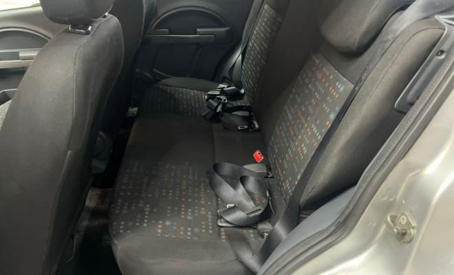 Fiat UNO VIVACE Celeb. 1.0 EVO F.Flex 8V 5p 2014 Flex-9