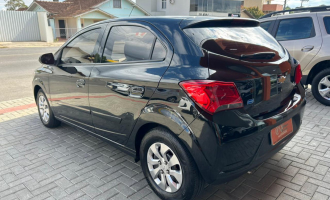 GM - Chevrolet ONIX HATCH LT 1.0 8V FlexPower 5p Mec. 2017 Flex-4