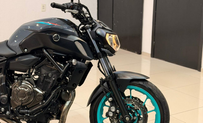 YAMAHA MT-07/MT-07 ABS 689cc 2024 Gasolina-2