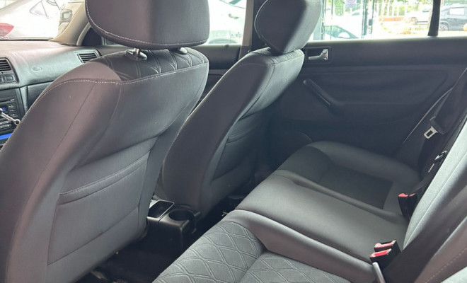 VW - VolksWagen Golf 1.6 Mi Total Flex 8V 4p 2013 Flex-5