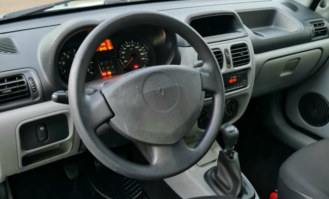 Renault Clio 1.0 2012-4