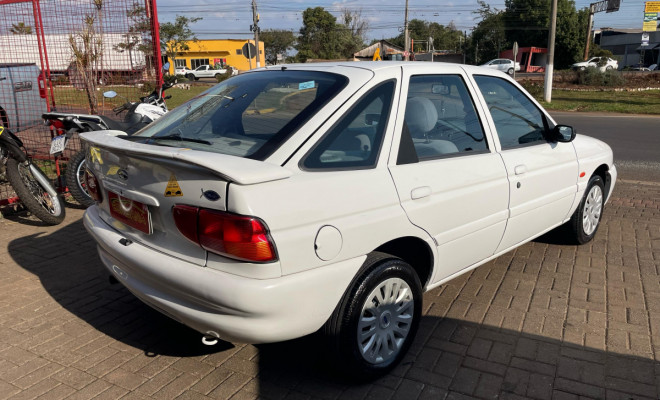 Ford Escort GL 1.8i 16V 4p 1997 Gasolina-3