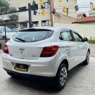 GM - Chevrolet ONIX HATCH LT 1.4 8V FlexPower 5p Mec. 2015 Flex-1