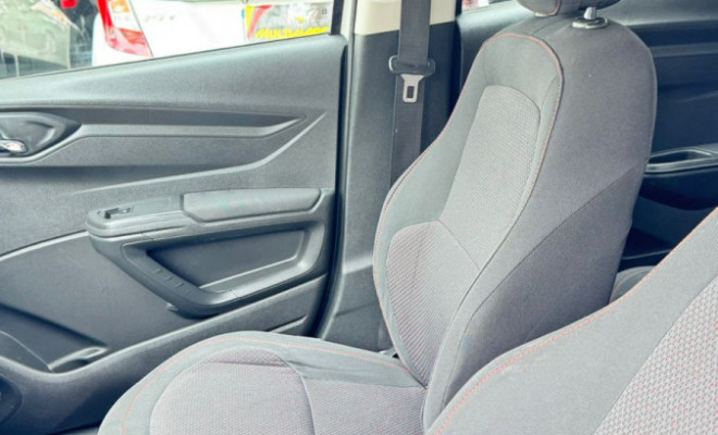 GM - Chevrolet ONIX HATCH LT 1.4 8V FlexPower 5p Mec. 2015 Flex-5