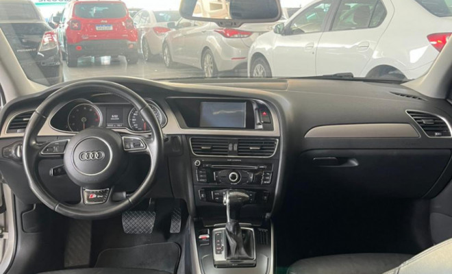 Audi A4 2.0 16V TFSI 183/180cv Multitronic 2013 Gasolina-13