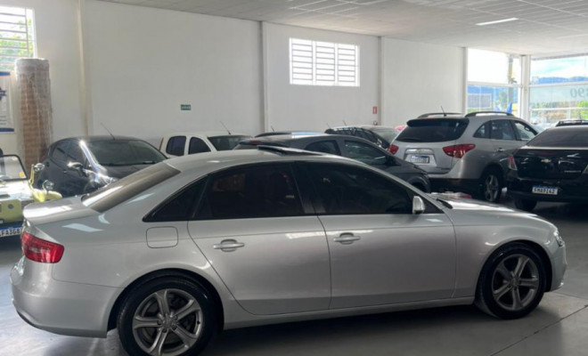Audi A4 2.0 16V TFSI 183/180cv Multitronic 2013 Gasolina-3
