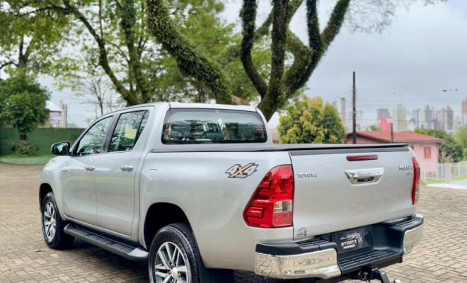 Toyota Hilux CD SRX 4x4 2.8 TDI 16V Diesel Aut. 2018 Diesel-10