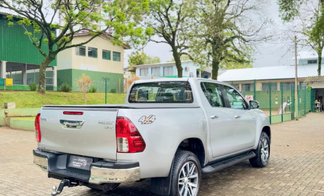 Toyota Hilux CD SRX 4x4 2.8 TDI 16V Diesel Aut. 2018 Diesel-9