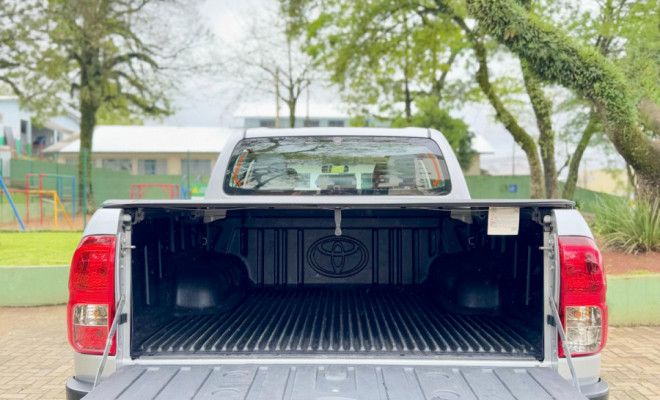 Toyota Hilux CD SRX 4x4 2.8 TDI 16V Diesel Aut. 2018 Diesel-6