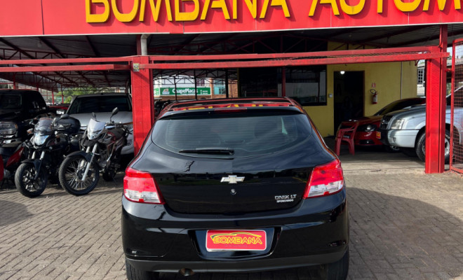 GM - Chevrolet ONIX HATCH LT 1.0 8V FlexPower 5p Mec. 2013 Flex-2