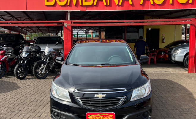 GM - Chevrolet ONIX HATCH LT 1.0 8V FlexPower 5p Mec. 2013 Flex-6