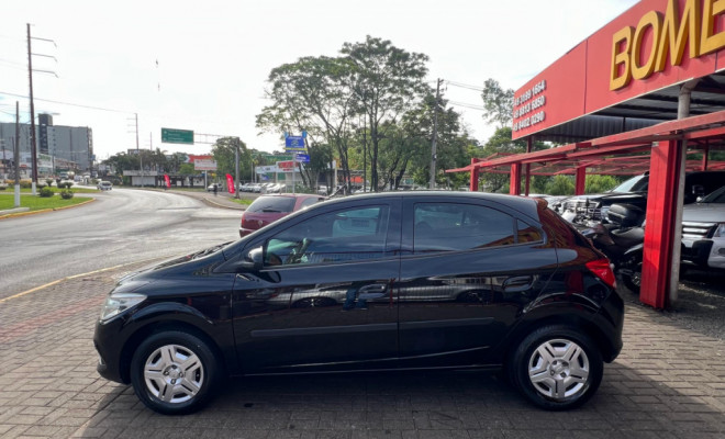 GM - Chevrolet ONIX HATCH LT 1.0 8V FlexPower 5p Mec. 2013 Flex-0