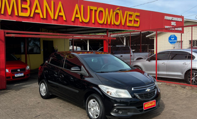 GM - Chevrolet ONIX HATCH LT 1.0 8V FlexPower 5p Mec. 2013 Flex-5