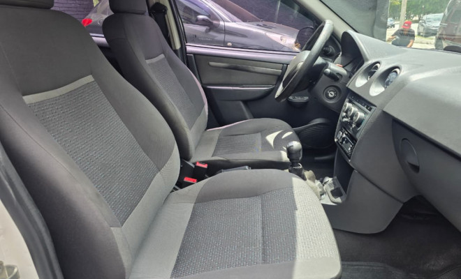 GM - Chevrolet Celta Spirit/ LT 1.0 MPFI 8V FlexP. 5p 2015 Flex-11