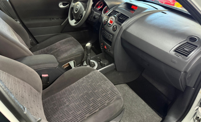 Renault Megane Grand Tour Dynam. Hi-Flex 1.6 16V 2013 Flex-4