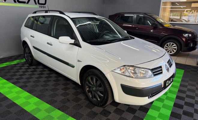 Renault Megane Grand Tour Dynam. Hi-Flex 1.6 16V 2013 Flex-3